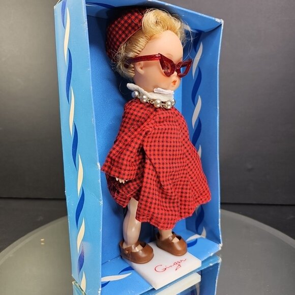 Vintage Cosmopolitan Ginger Doll All Original 7" with Original Box & Stand! - Picture 2 of 16